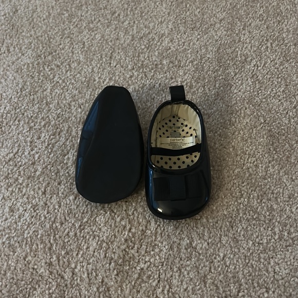 Carter’s black baby shoes size 1 like new great condition. - Picture 3 of 5